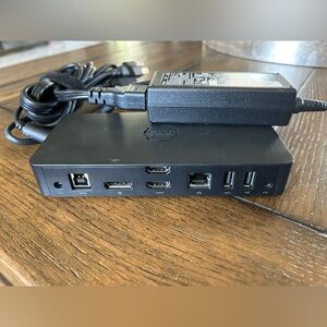 Dell D3100 Laptop Docking Station USB 3.0 Connectivity 4K Support.